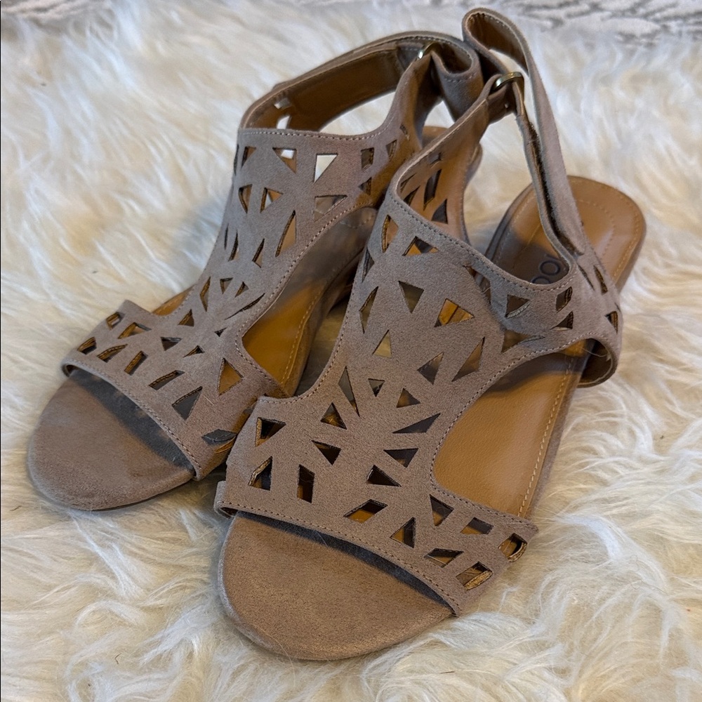me too Taupe Cutout Slingback Sandals
